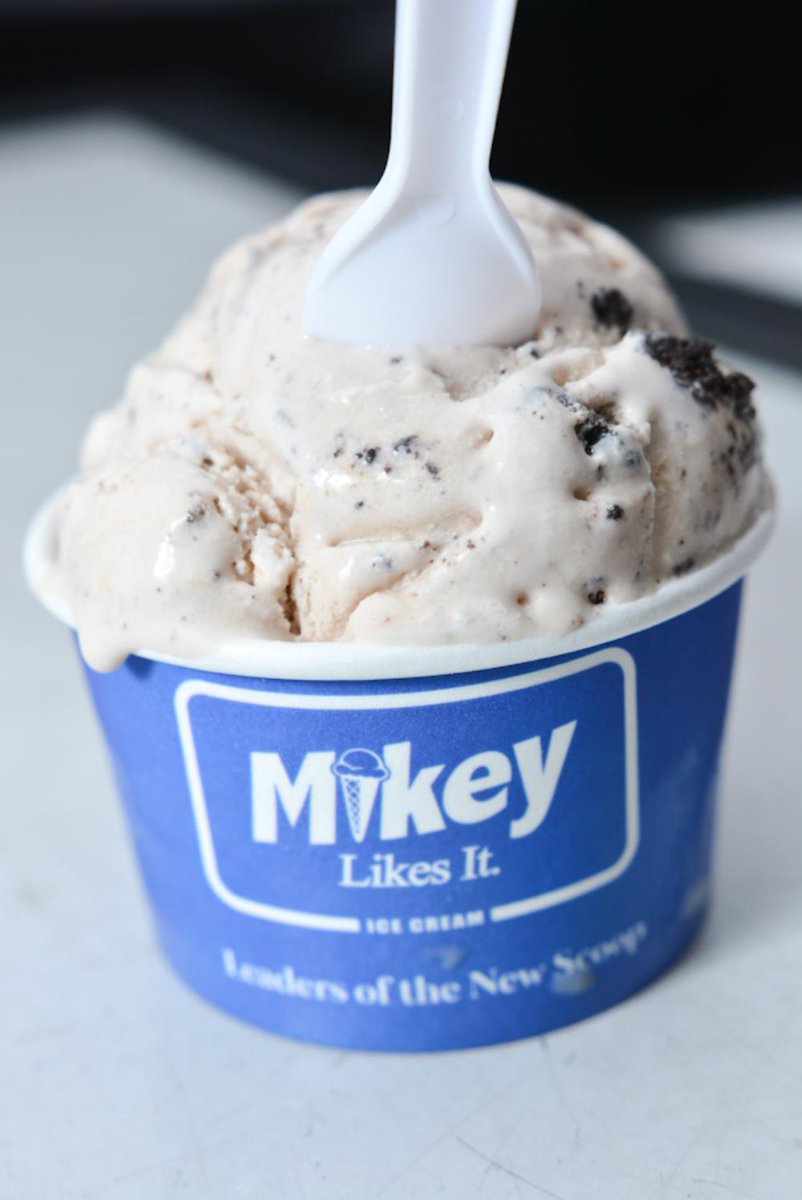 reztau_'s tweet photo. Le glacier qui fait rimer #HipHop et «deux boules dans un cornet» #IceCream #Reztau #Mikey
https://t.co/1hDJgSYGBL https://t.co/VkTOU5D7a8