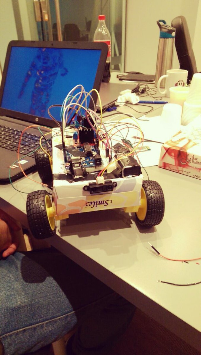 IntegralReality's tweet photo. Our awesome makers in our office created a remote controlled car #Arduino!
#LifeAtMixed #Hackatari #makers https://t.co/sVFl05JdHq