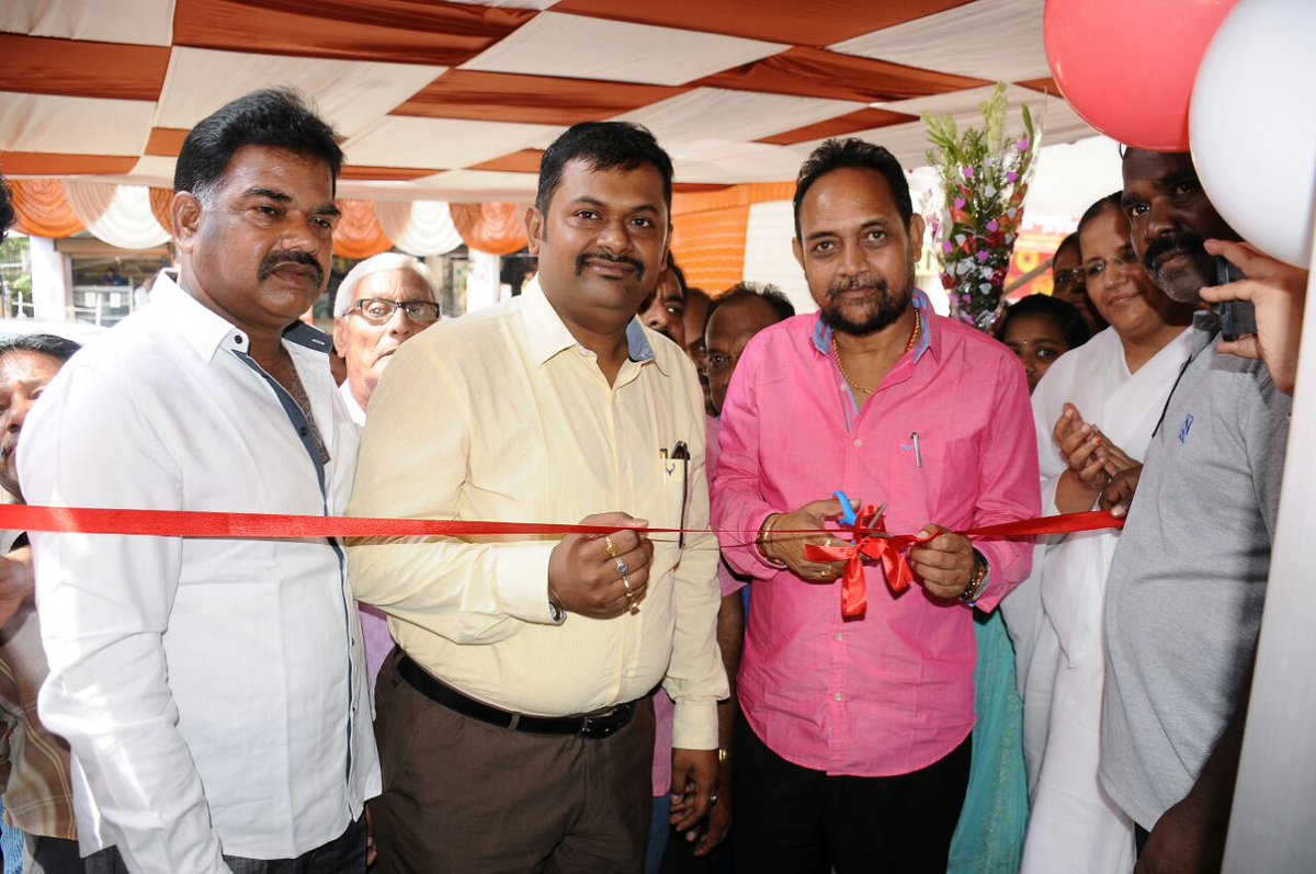 <a href="/RailMinIndia/">Ministry of Railways</a> <a href="/serailwaykol/">South Eastern Railway</a> <a href="/GMSERAILWAY/">GM/SER</a> first Yatri Ticket Suvidha Kendra (YTSK) of ckp started at sonari Tata.