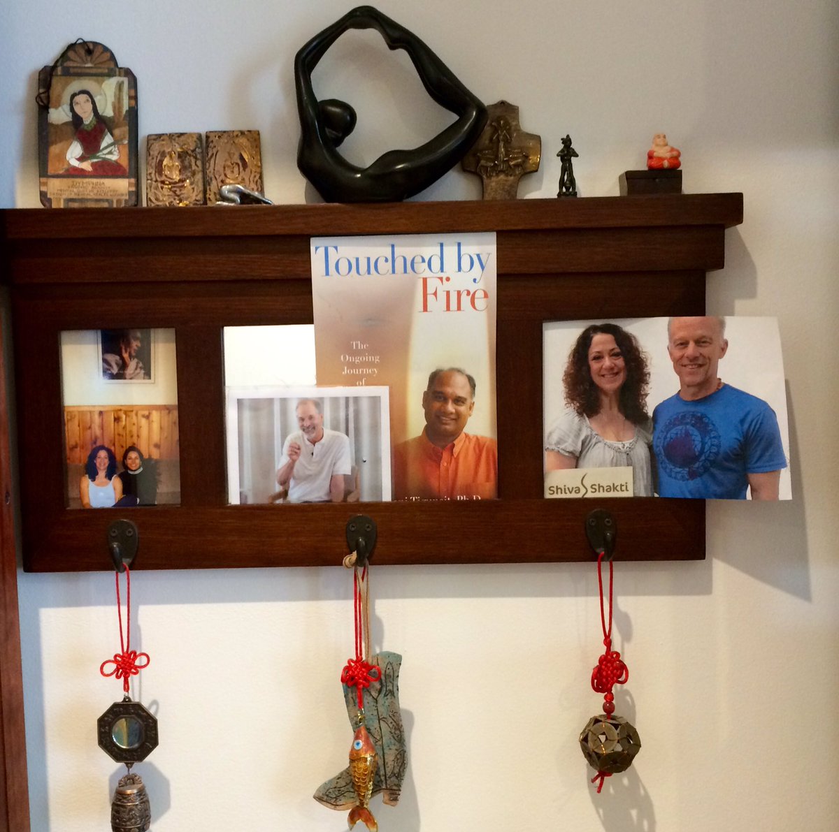 Yoga tradition teachers have my back when I practice; my sankalpa is to share it on. Get some@thelifecentreuk Friday