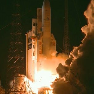 esa_es's tweet photo. ¡#VA232 4º lanzamiento del año de #Ariane5🚀 con 2🛰 @INTELSAT ha sido un éxito! #FelizJueves https://t.co/uqZT3uIBsp https://t.co/1mAWXMgSHj