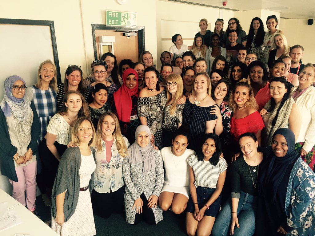 @SMNET @JacqueGRCM <a href="/NHSEngland/">NHS England</a> absolute pleasure 2 meet and present to the fabulous new graduates <a href="/MDXApply/">Middlesex University</a>