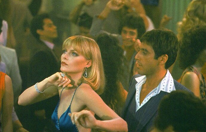 Makyajına ve boyalarına güvenme. Yollar da güzeldir ama altından kanalizasyon geçer.

Scarface (1983) Brian De Palma