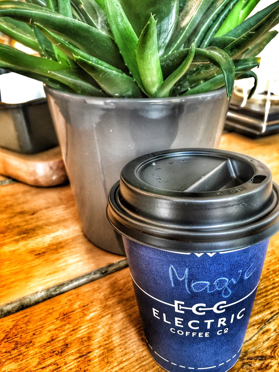 TheCoffeeTrav's tweet photo. #coffee @eleccoffee #ealing served by @gaguilello with a filter.....Magic! https://t.co/PoHFYE8vDl