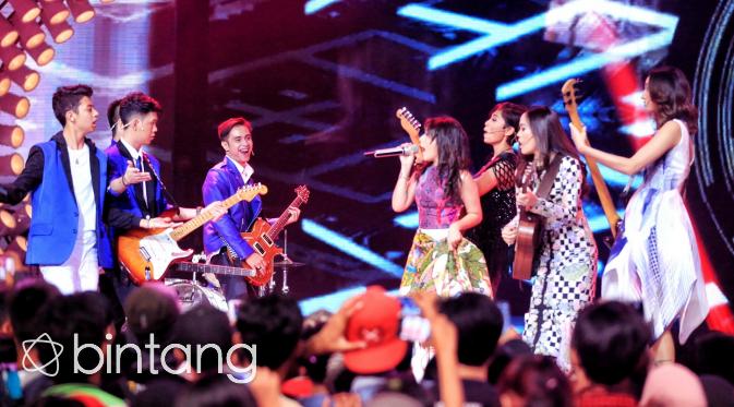 Young Gunz dan Young Girlz di HUT SCTV ke-26, Mewah bit.ly/2bq58Jt via <a href="/bintangcomID/">Bintang - Platform Endorsement Selebriti</a>