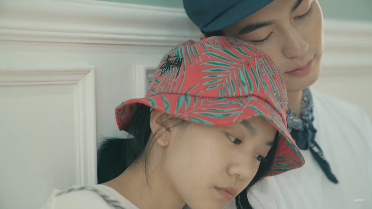 LEETAEILTH_'s tweet photo. (MV) 호란 HORAN - 앨리스 Alice
https://t.co/BUqXkMJ0cL 

เอ็มวีตัวที่ 6 ของพี่เทลลลล
#이태일 #LeeTaeil ดีใจกับการกลับมา T_T https://t.co/5yn8JENrSs