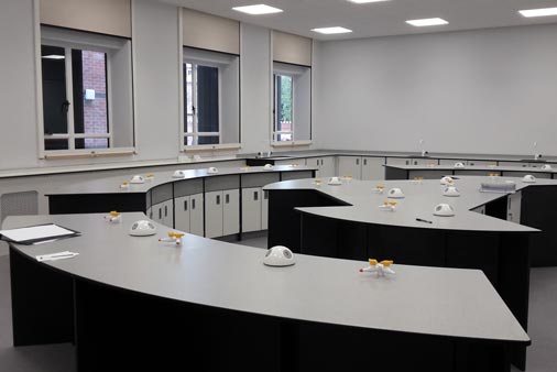First student-designed chemistry lab opened
rsc.org/eic/2016/08/st… <a href="/kechg/">Camp Hill Girls Sch</a> <a href="/InnovaDesignLtd/">Innova Design Group</a>
#asechat