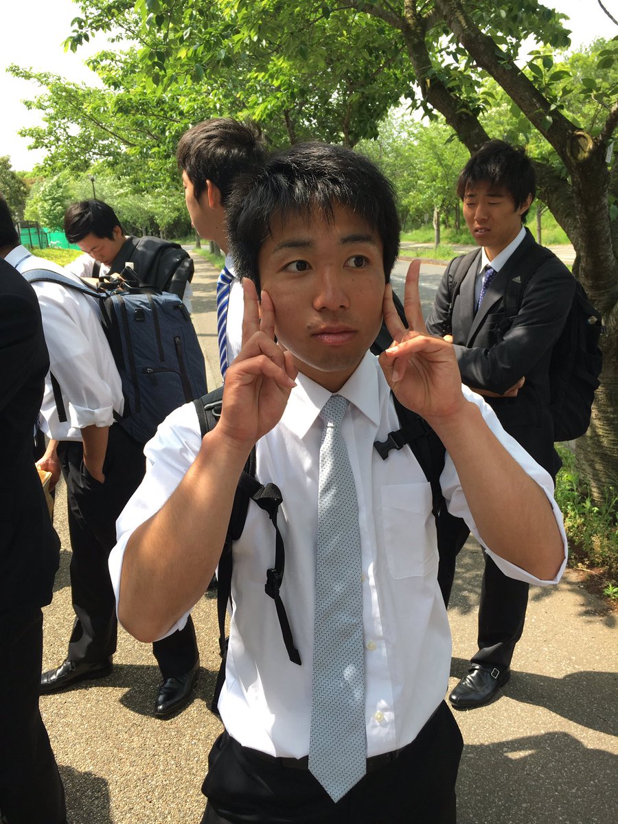 大桃海斗 Pa Twitter 本日は牧野潤くんの19回目の誕生日です いつも素敵な笑顔で僕らを笑わせてくれる彼は僕らのアイドルです お誕生日おめでとう