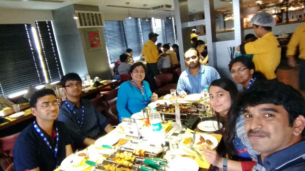 sayug90's tweet photo. My favorite manager and my favorite family. :-) #oneedison #EEDP #mydayatge https://t.co/I20Nu6Kl43