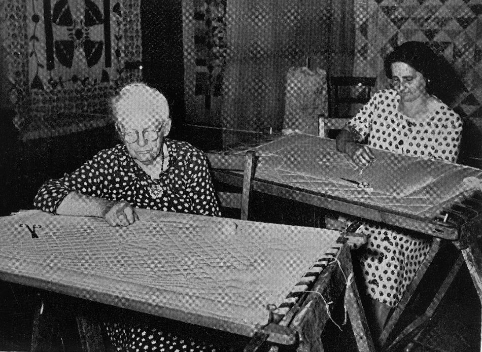 CuratorElen's tweet photo. *NEW BLOG* Festival of Britain 1951 – the National Exhibition of Quilting https://t.co/WQya0G64TH #MakingHistory https://t.co/BjRYuGpzLp