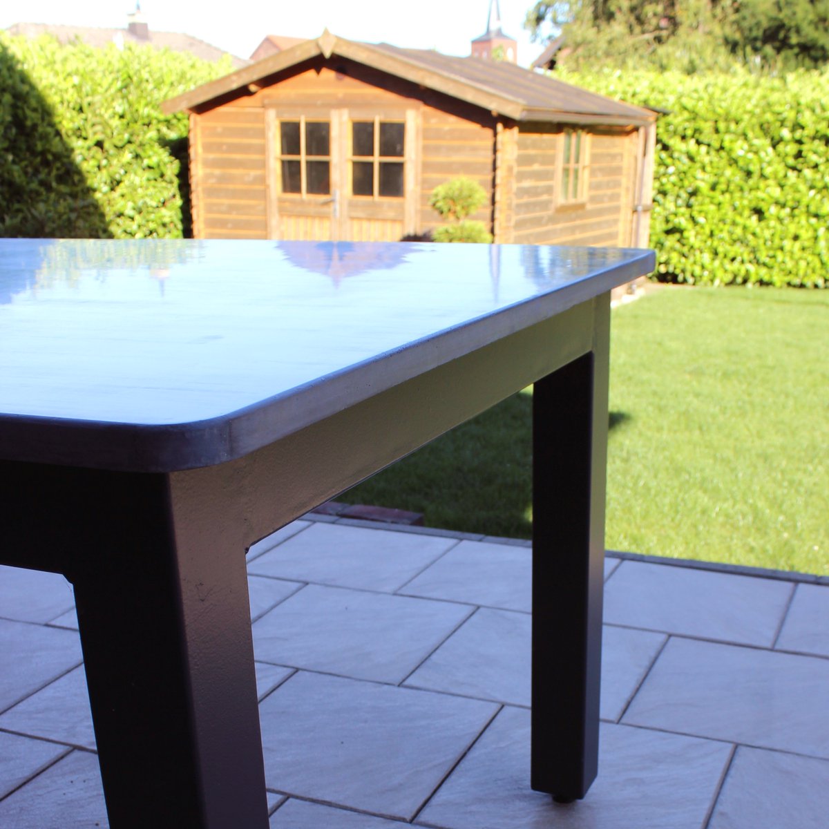 CONtopia_Design's tweet photo. Unsere 3-teilige Tischplatte "Peggy" bei seinen neuen Besitzern. Wir freuen uns! #Beton #Design https://t.co/jwL32RAX1Z