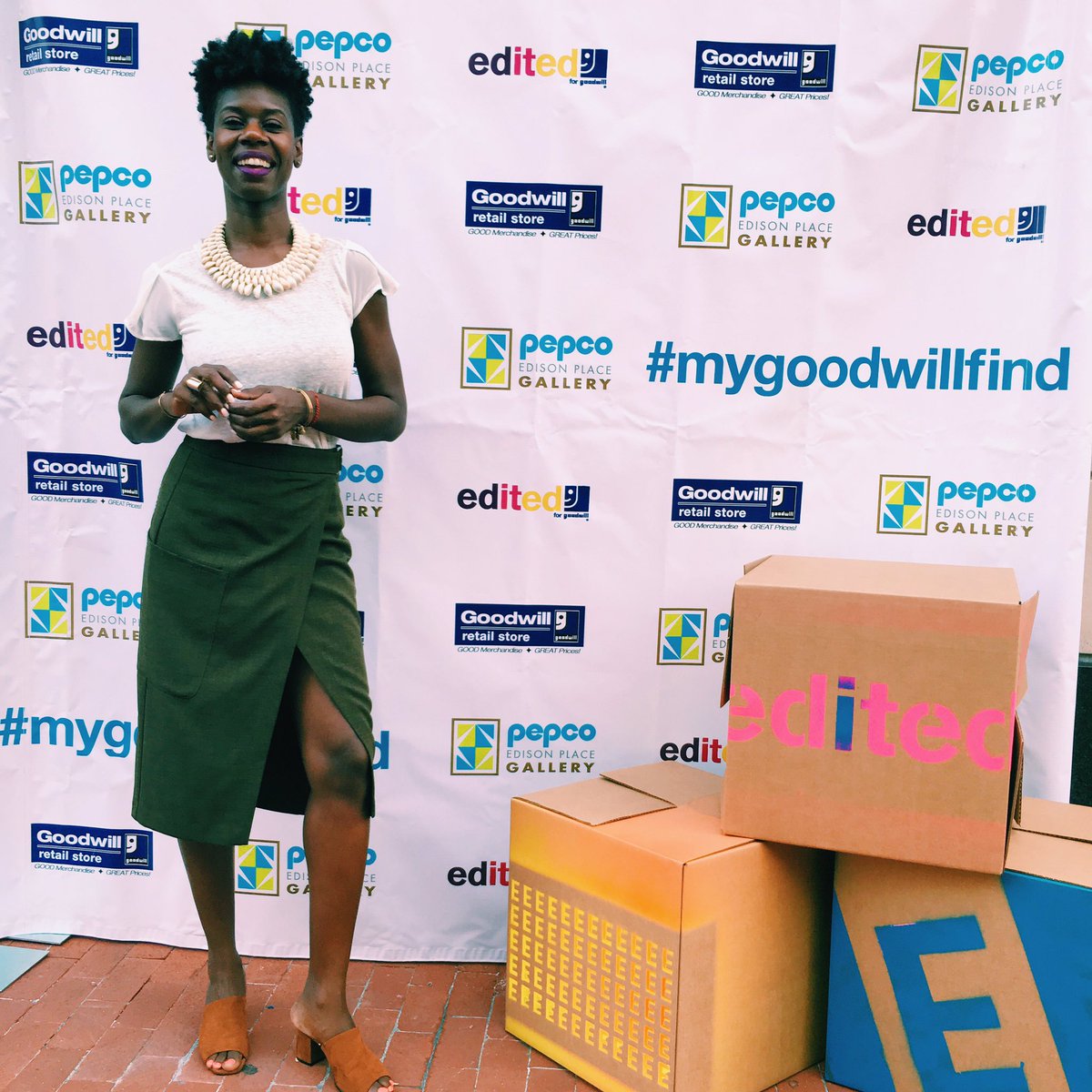 politicsandfshn's tweet photo. Hey @wamu885 DC's fashionistas unleashed our best style at @dcgoodwill's #edited4goodwill event last night! https://t.co/FgDDVmn93F