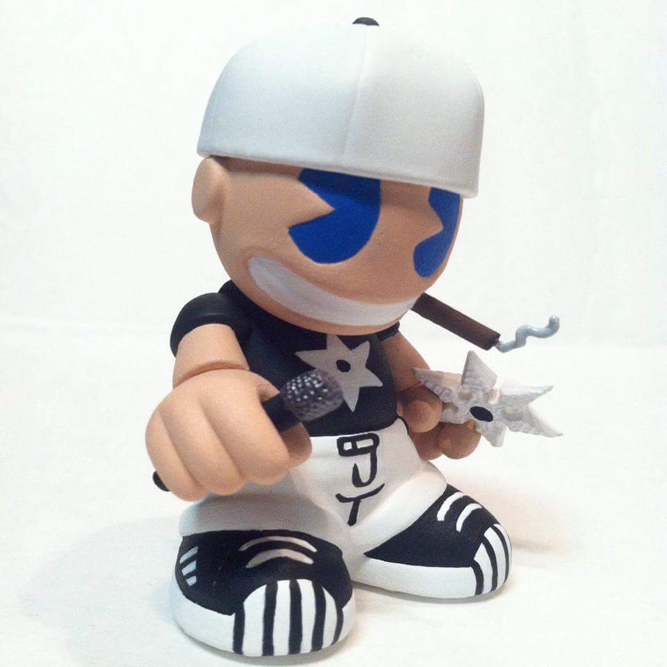 ninja2chow's tweet photo. New Ninja2Chow dunny ...SpraycanZ co. #dunnymaster #UncleWu https://t.co/E4G2BFLz6W