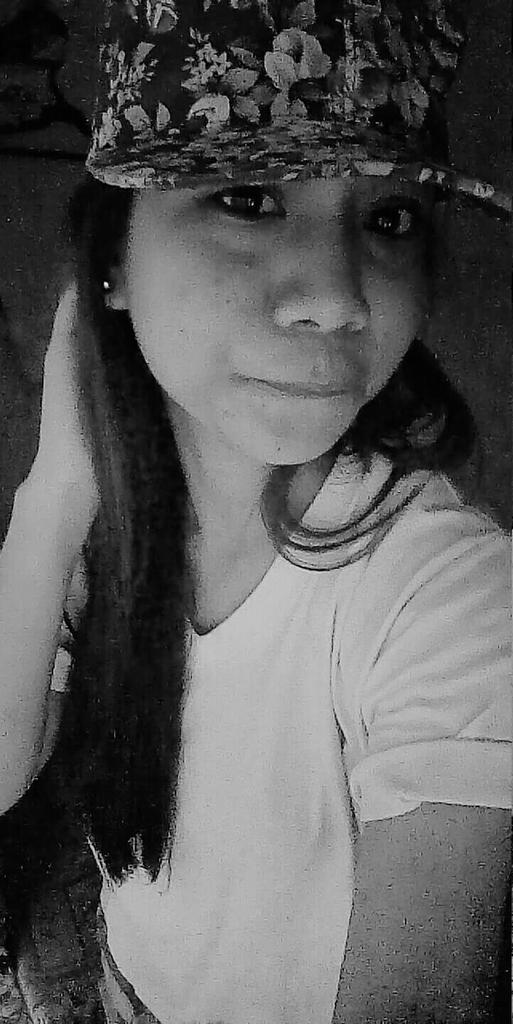 garlan_loyola's tweet photo. buti nga sayo may ex na nag pparamdam skn wala hahaha
#kunware masayaπ https://t.co/3wVoZs3Yei