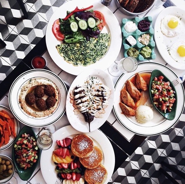 TCA Insider Pick: Brunch at 12 Chairs Café