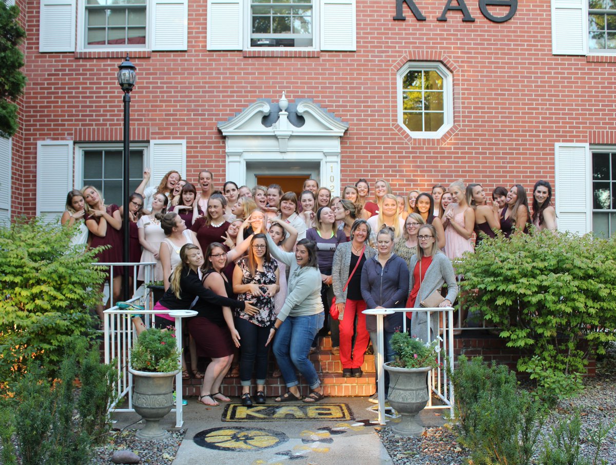 MissoulaTheta's tweet image. Thank you for the house tours @Montana_Theta! You ladies are going to rock recruitment! 💛 #ThetaForALifetime