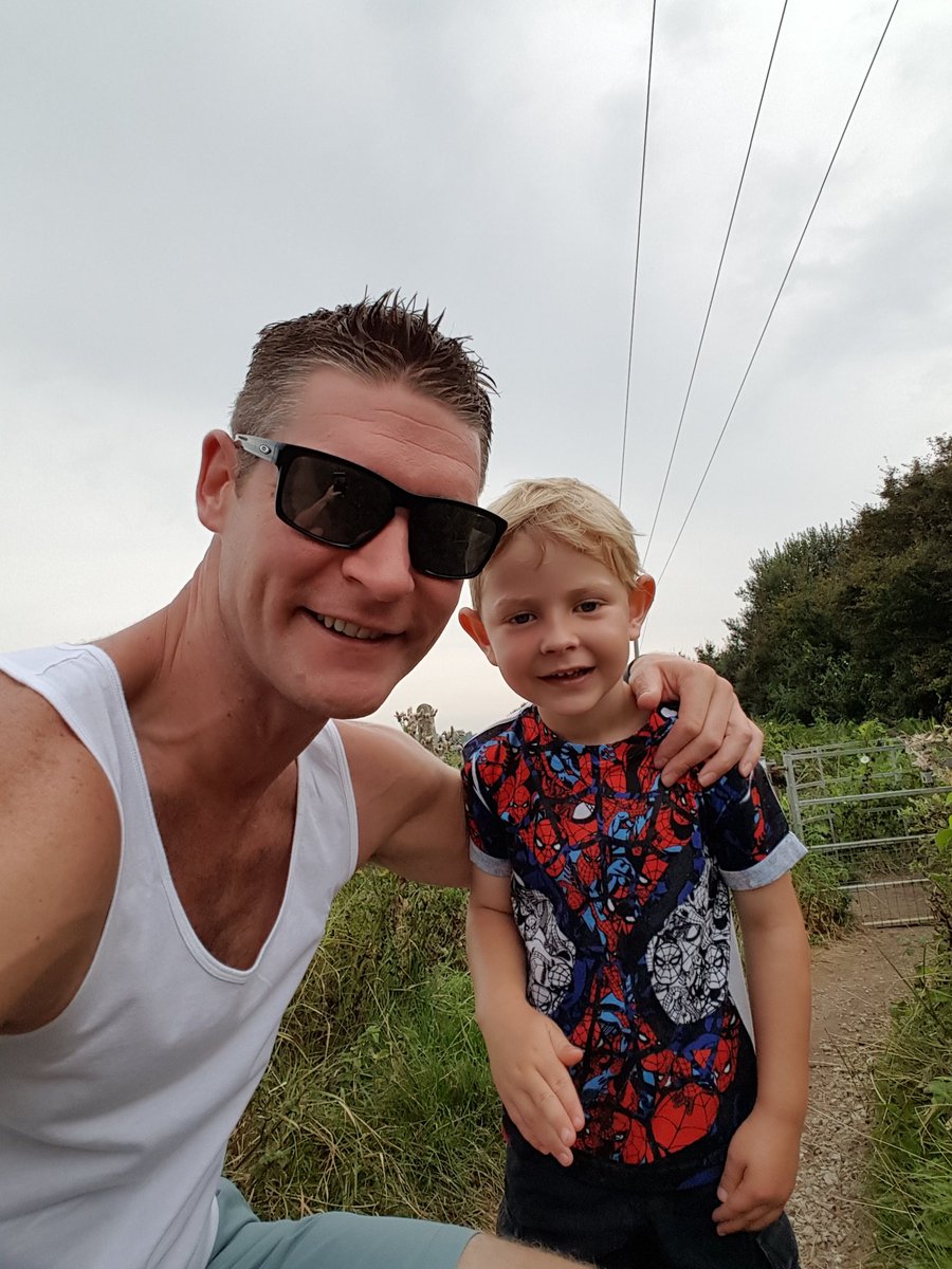 Gary Schuster tweet media