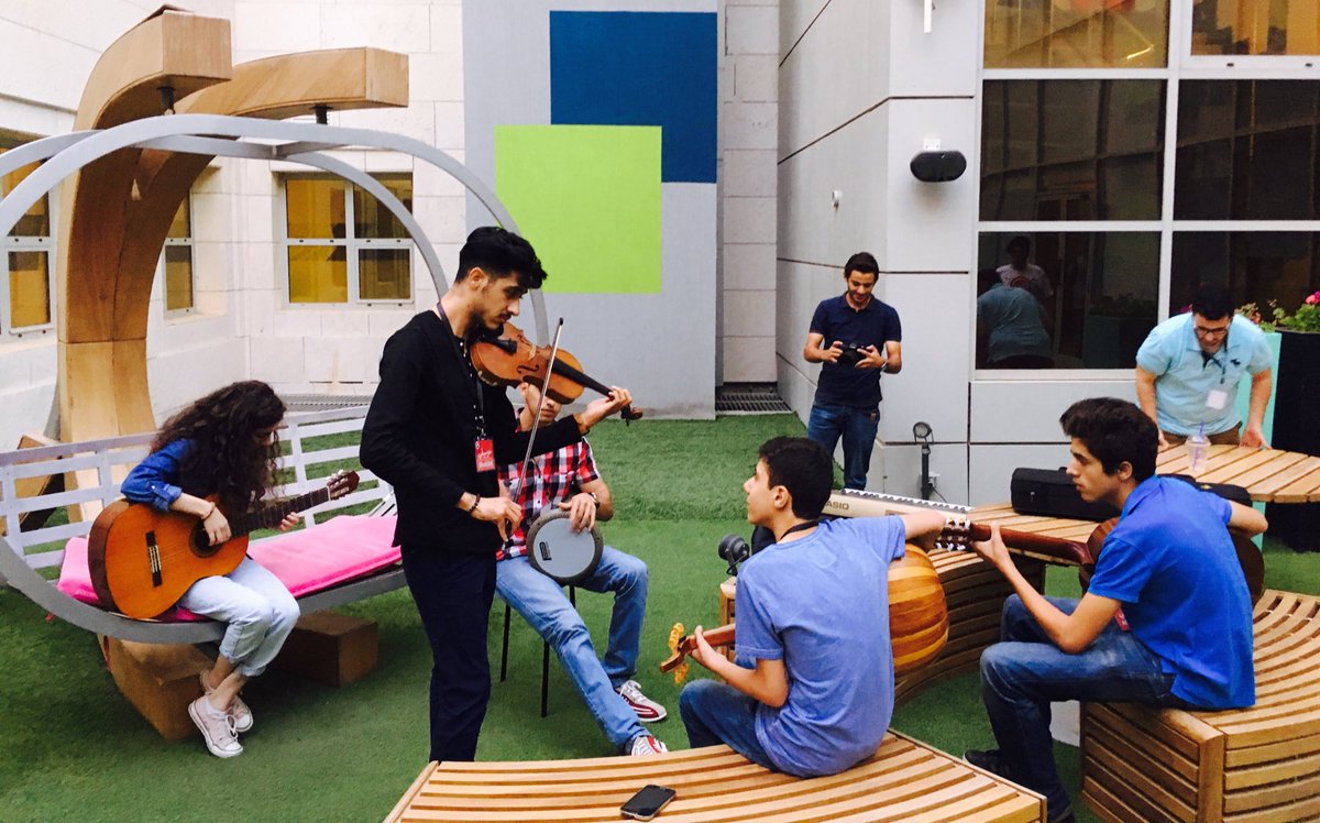 SalemHadidix's tweet photo. Stranger musicians accepted the challenge write song and compete live on stage in 72 hours only!
#StartupBandJo2016 https://t.co/NSylNeRALj