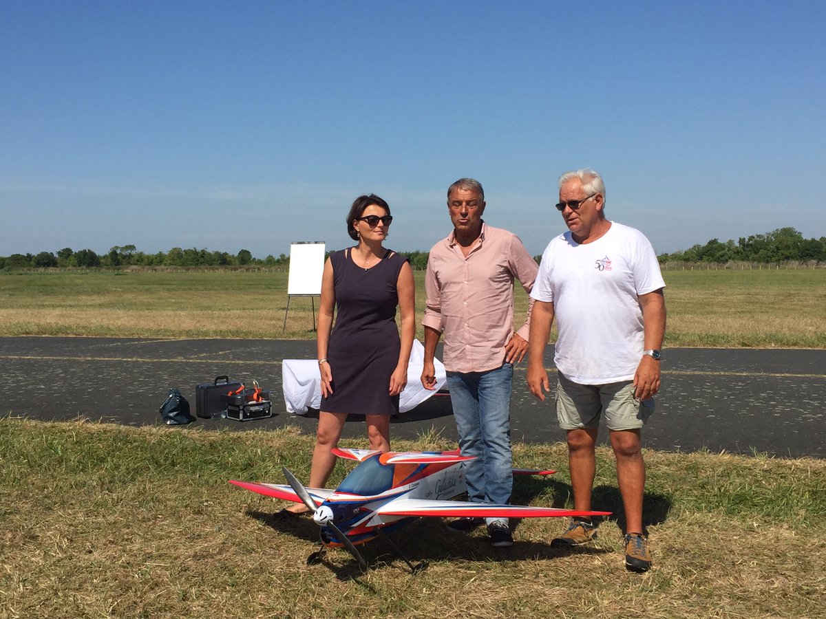 ccampo17's tweet photo. Compétition d'exception à Rochefort championnat de France #Aéromodélisme du 25 au 28 août@MajoriteDept17 https://t.co/aY5QT63GXi