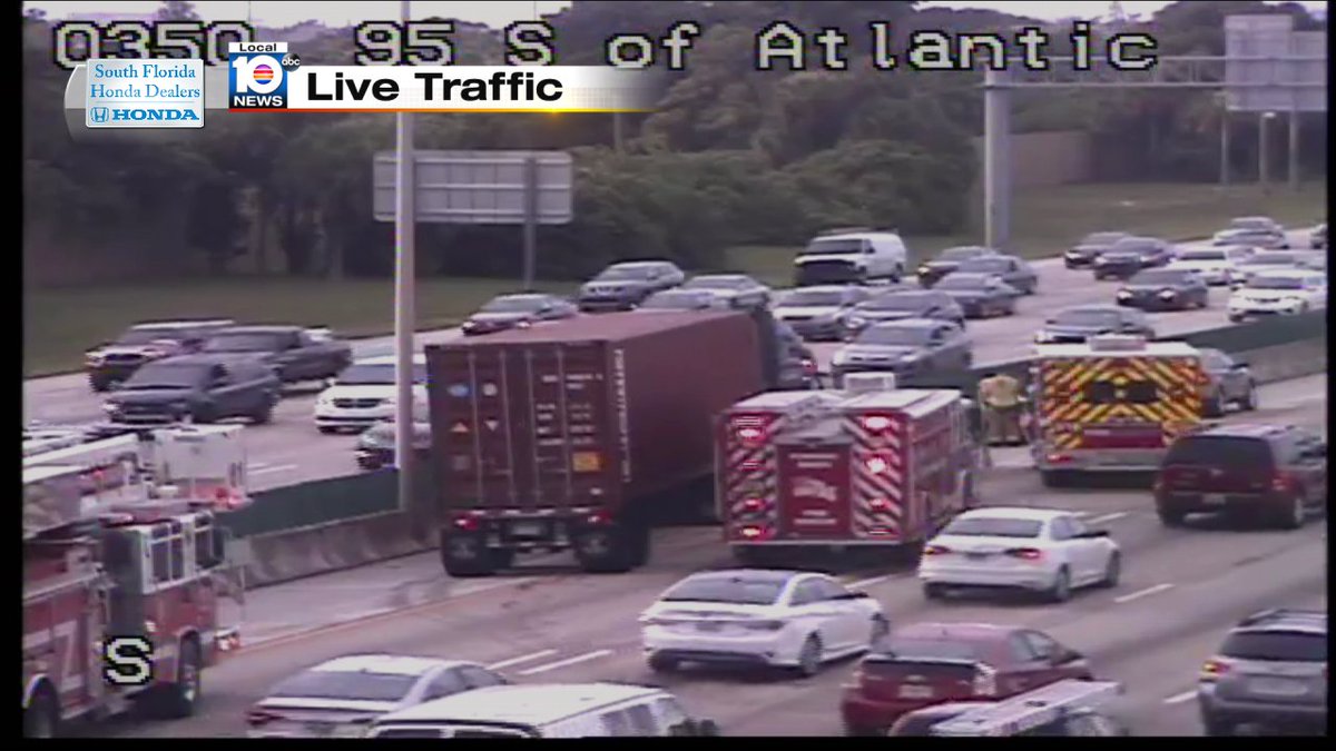 Crash on I-95 SB at Atlantic Blvd #traffic https://t.co/pYCHQNq4FE