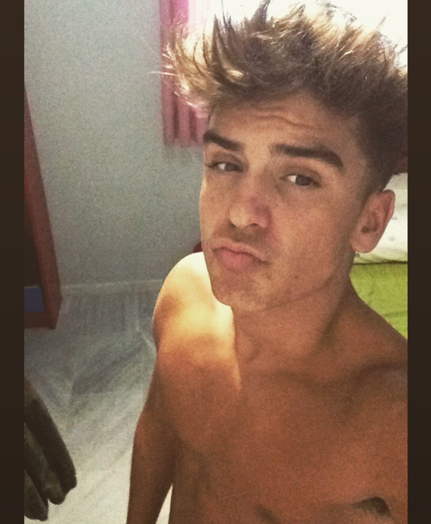 Rsoliss (@soliis_26) on Twitter photo 