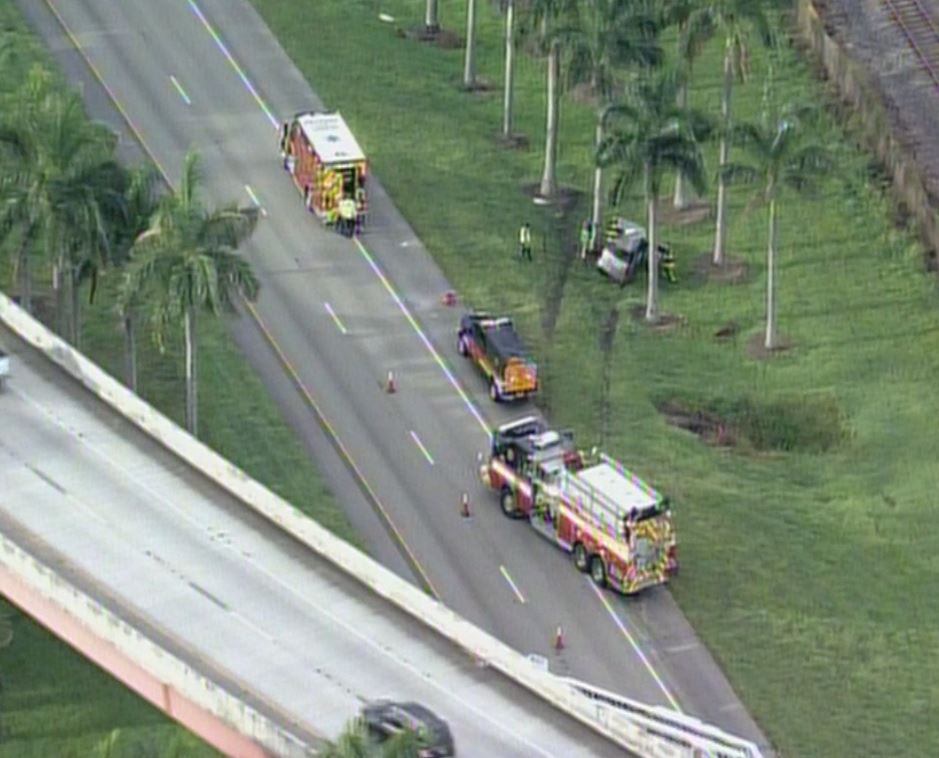 Crash on I-595 WB at I-95. Off-ramp Closed. Alt: US-1 #traffic https://t.co/jsJ9AIbTvS