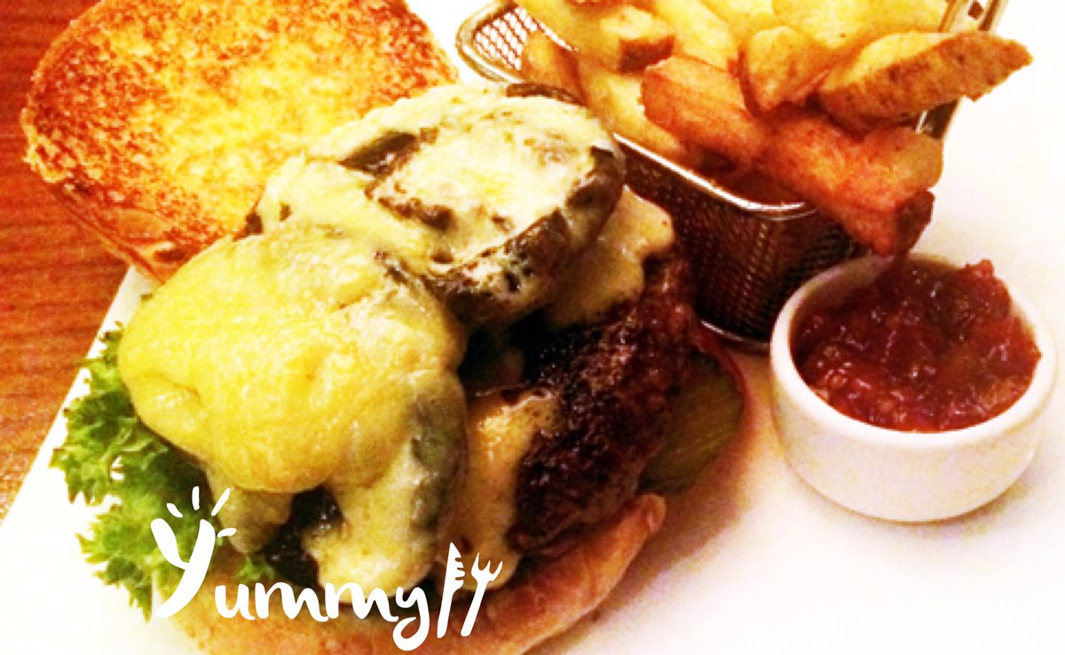 🙌 #nationalburgerday 🙌 
Celebrate with homemade hamburger history &amp; a side of must have today..#wagyu #chester #mmm