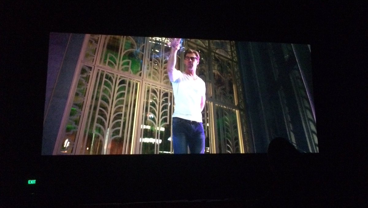kcianlee's tweet photo. @chrishemsworth! If you're free this evening, would be unreal if we could hang haha. Drinks, frozen yoghurt, gym? :p https://t.co/57KSwqhnWH