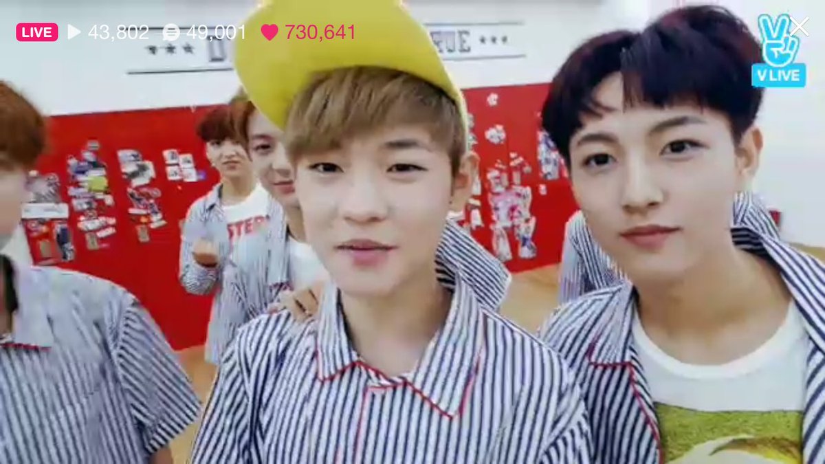 got7_boy_hk's tweet photo. 一瞬で癒された
チョンロパイセンかわいすぎる

明日も学校頑張れます https://t.co/cx0uYitkMh