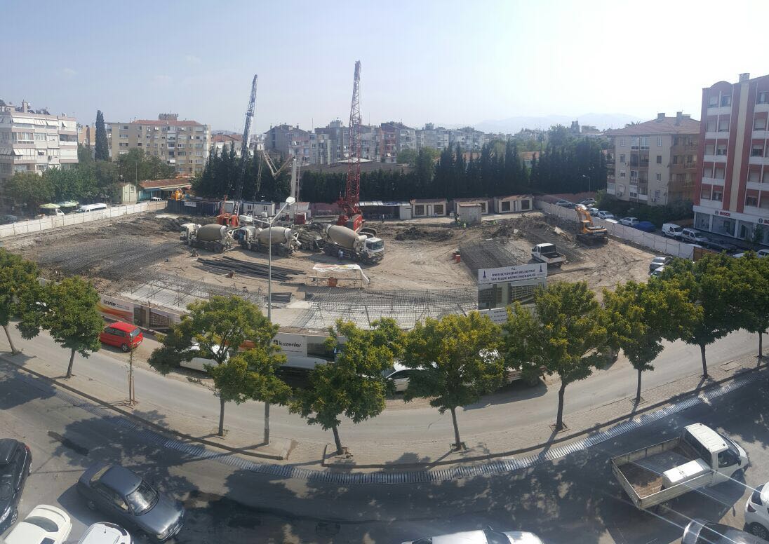 ozan0835's tweet photo. 635 araç kapasiteli Alaybey katlı otopark inşaatımızda çalışmalar hızlandı , diyafram duvarların yarısı tamamlandı. https://t.co/nErFv9aGe4