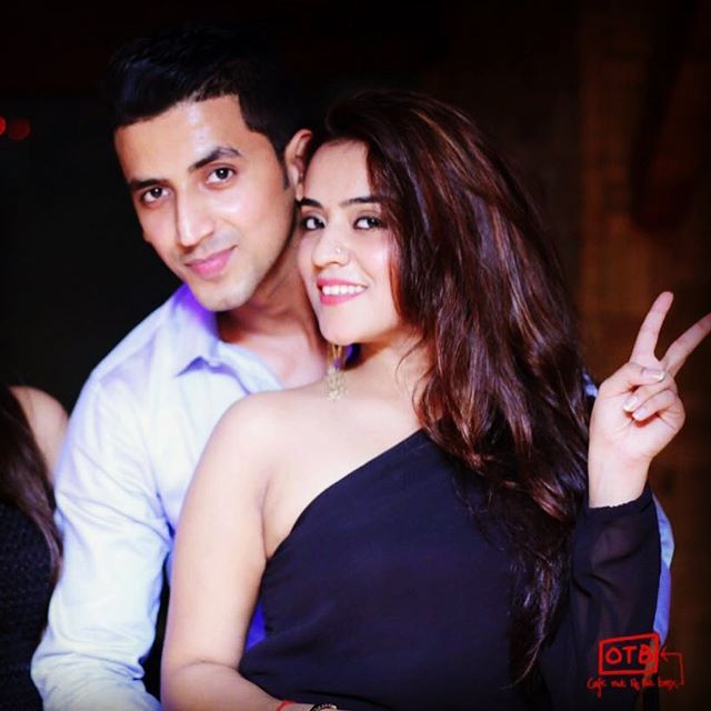 NihiSharma12's tweet photo. #withmylove
#Rahul
#love you bae :* https://t.co/1JXw1Z9XM1