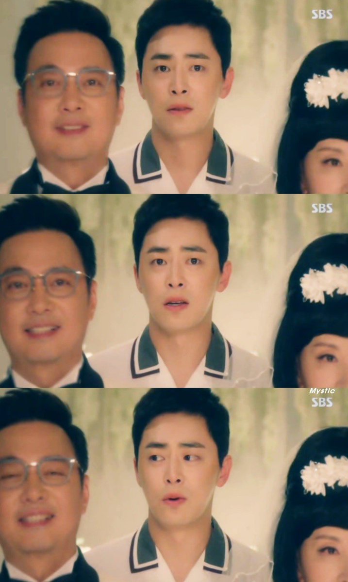 TheDramaKorea's tweet photo. Sekarang Chef berubah jadi Reporter. Reporter galak dan masih bikin bahagia. #JealousyIncarnate https://t.co/QvxkpHgWXb