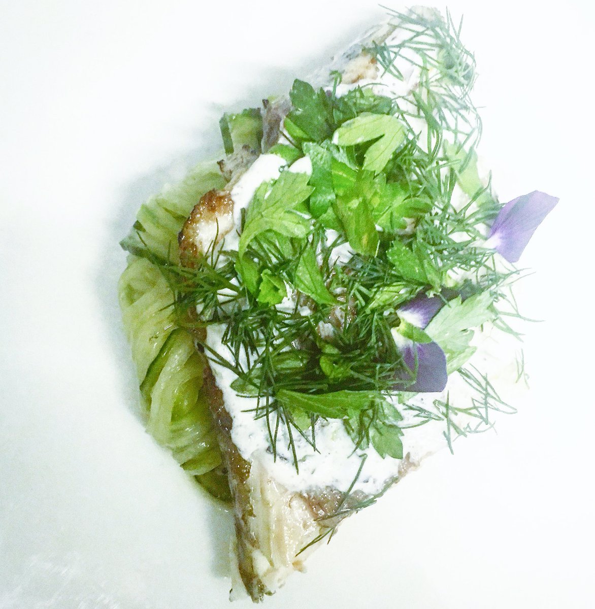 akrameb's tweet photo. ...INSTINCT...INSTANT... #teampower #akramepower #akrame #passioncook #fishbarbecue #cookingislove https://t.co/eaU3gPCYJo