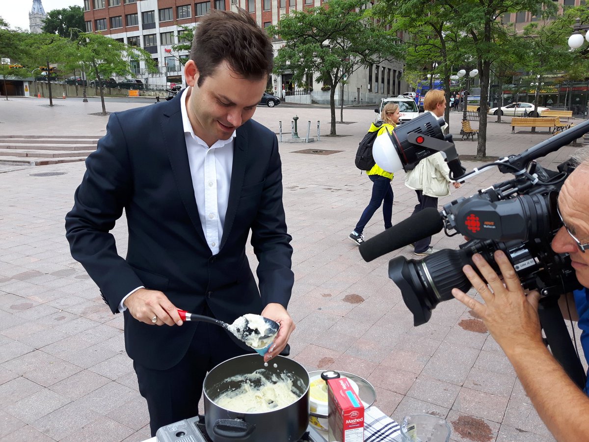 alexduval88's tweet photo. .@PaulPlamondon, candidat dir. @partiquebecois, dénonce gestion du réseau santé par G. Barrette #rcqc #polqc #pspp https://t.co/gjreEh52BC