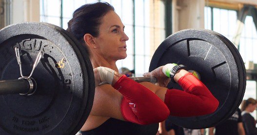 BoxNetwork1's tweet image. Get to Know This CrossFit Masters Athlete Better and Be Inspired #CrossFitTimes crossfittimes.com/get-to-know-th…