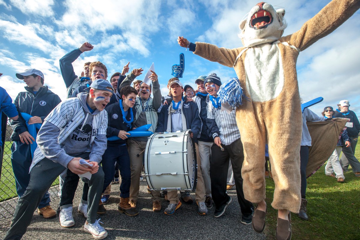 HotchkissSports's tweet photo. Bucky and friends cannot wait for students to arrive next weekend! #BleedBlue #GoBearcats #Welcome16 https://t.co/pJ6RBlXzFE