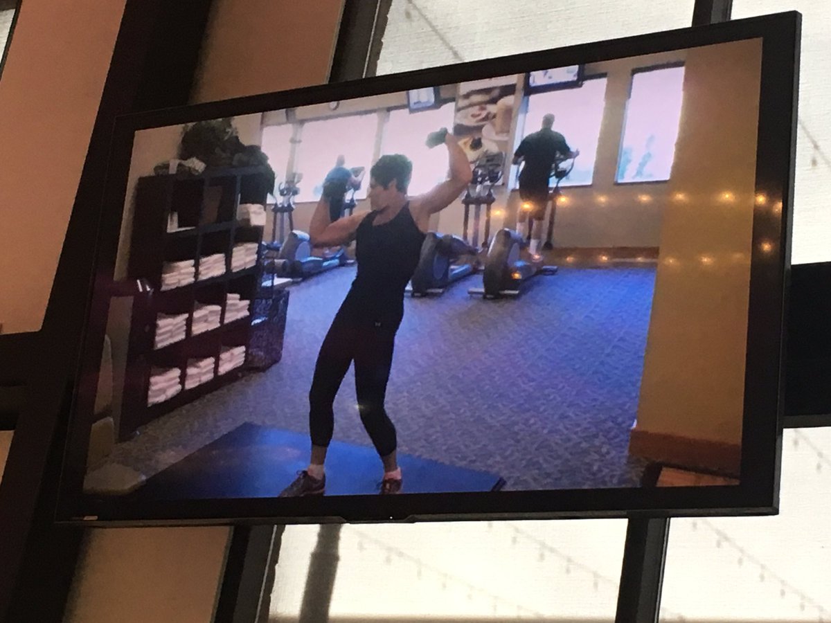 KasiLund's tweet photo. 60 and killing it #illuminatewomen16 https://t.co/8bsnSudTlC