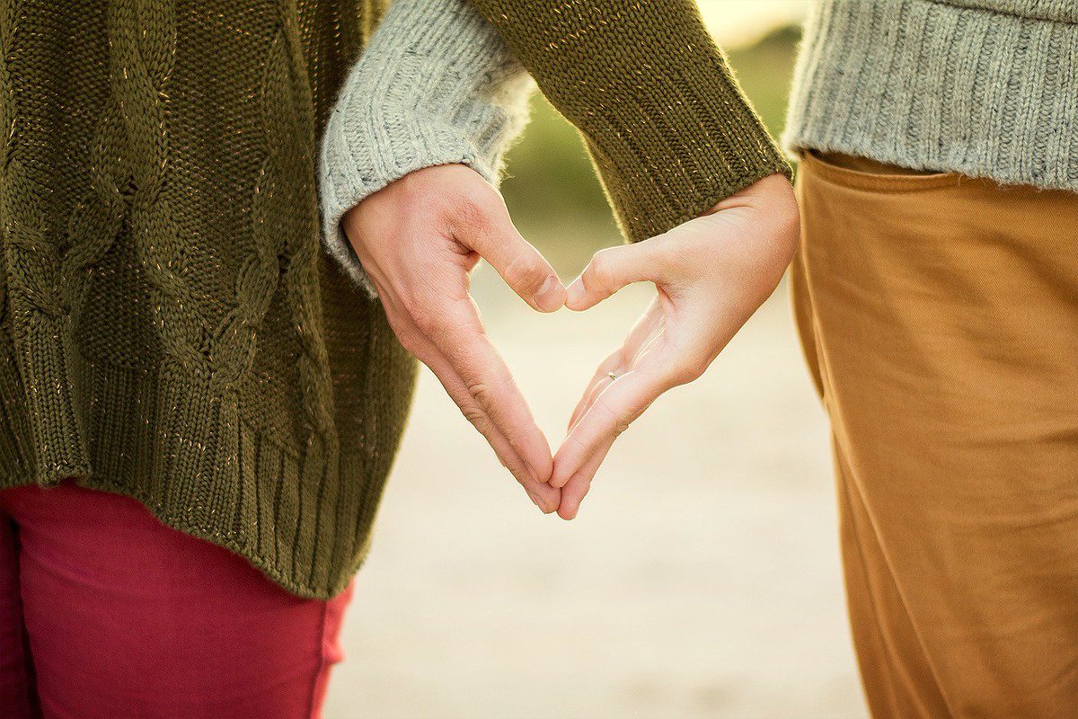 YoursimPal's tweet photo. By giving pre-paid SIMs to those living with cancer, we're creating a #networkofsupport as people #ConnectThruCancer https://t.co/V3Ql3PE4Bs