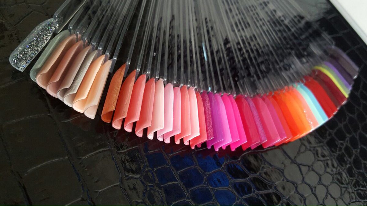 SpmBeauty's tweet photo. 💅Jerris Gels💅 #gels #nails #summer #herts #essex #mobile call me for more details or appointments 😘 https://t.co/Q8Ua2dD4ZS