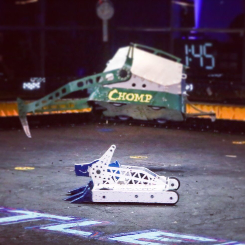 paulsrobotics's tweet image. #BiteForce fights tonight on @BattleBots, on ABC 8/7c! Are you ready? @WPI @VEXRobotics @SOLIDWORKS @LincolnElectric
