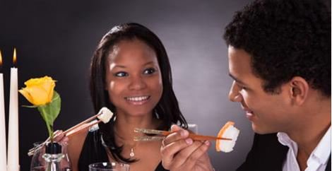 CosmoTV's tweet photo. Want a second date? New study finds eating THIS on date #1 is key https://t.co/h8FS2aGk7A https://t.co/VyvIwR8yuN