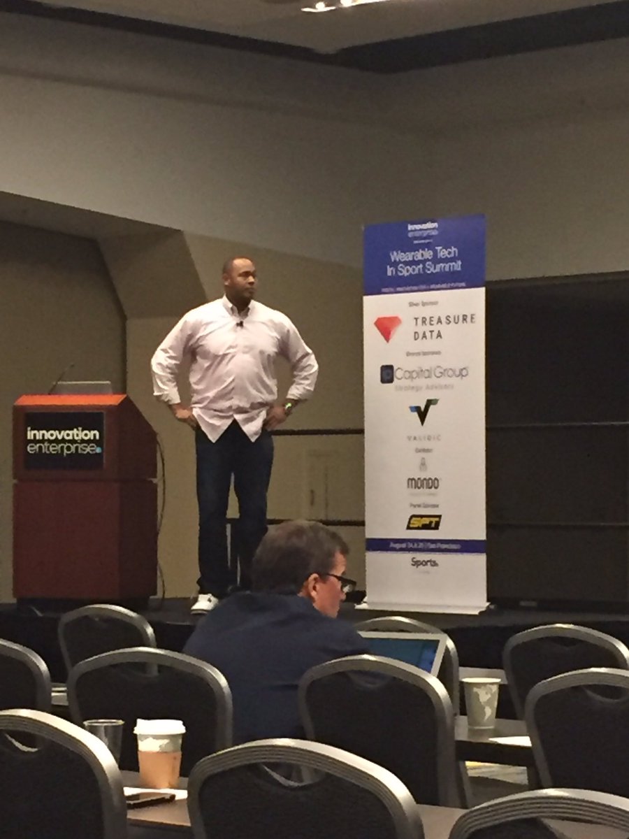 ASGA001's tweet photo. US amateur sport market worth $71b and growing 5% a year: Davyeon Ross from @getshottracker #Wearable16 https://t.co/FU2YptkKhr