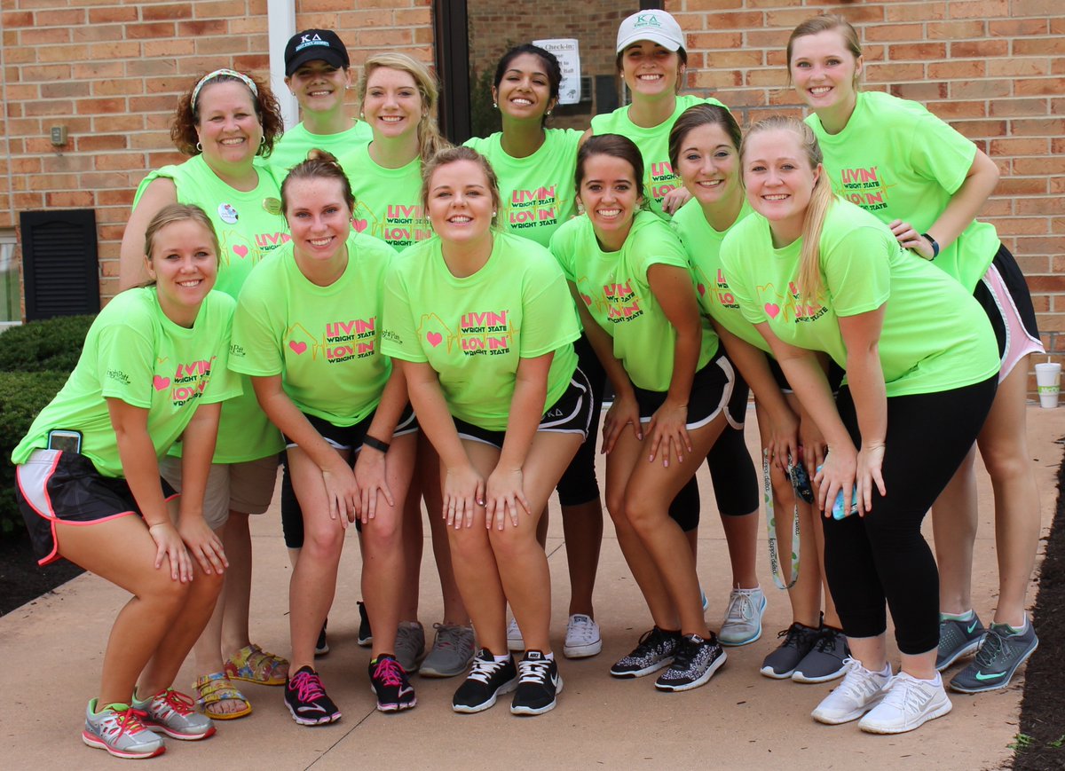 wsu_fsc's tweet photo. Move in day! #WrightState2020 #WsuGreeks https://t.co/nsLeuYCcXi