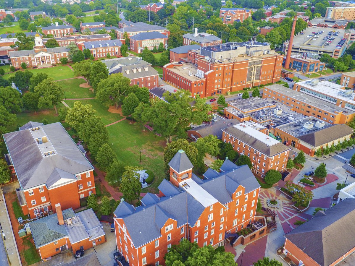An aerial view of the AUC area.