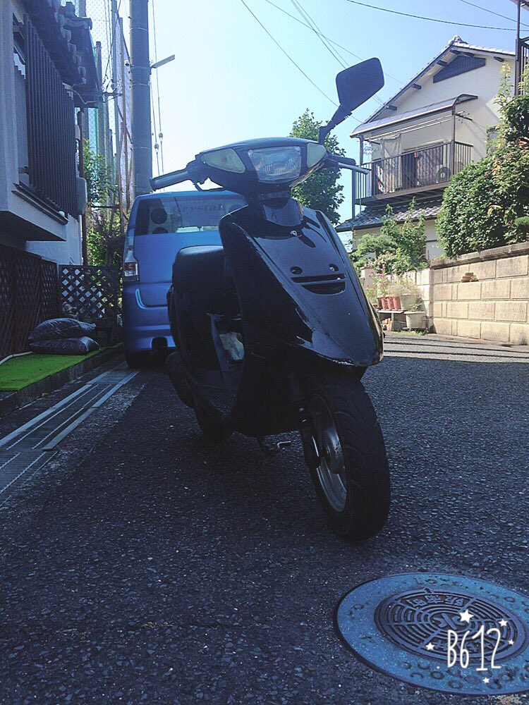 Ojp9v's tweet photo. 旧ジョグ売ります

原付うります
すぐ取引できる方のみ3.5万です
不具合特にないです大阪です https://t.co/FpLAoENINI
