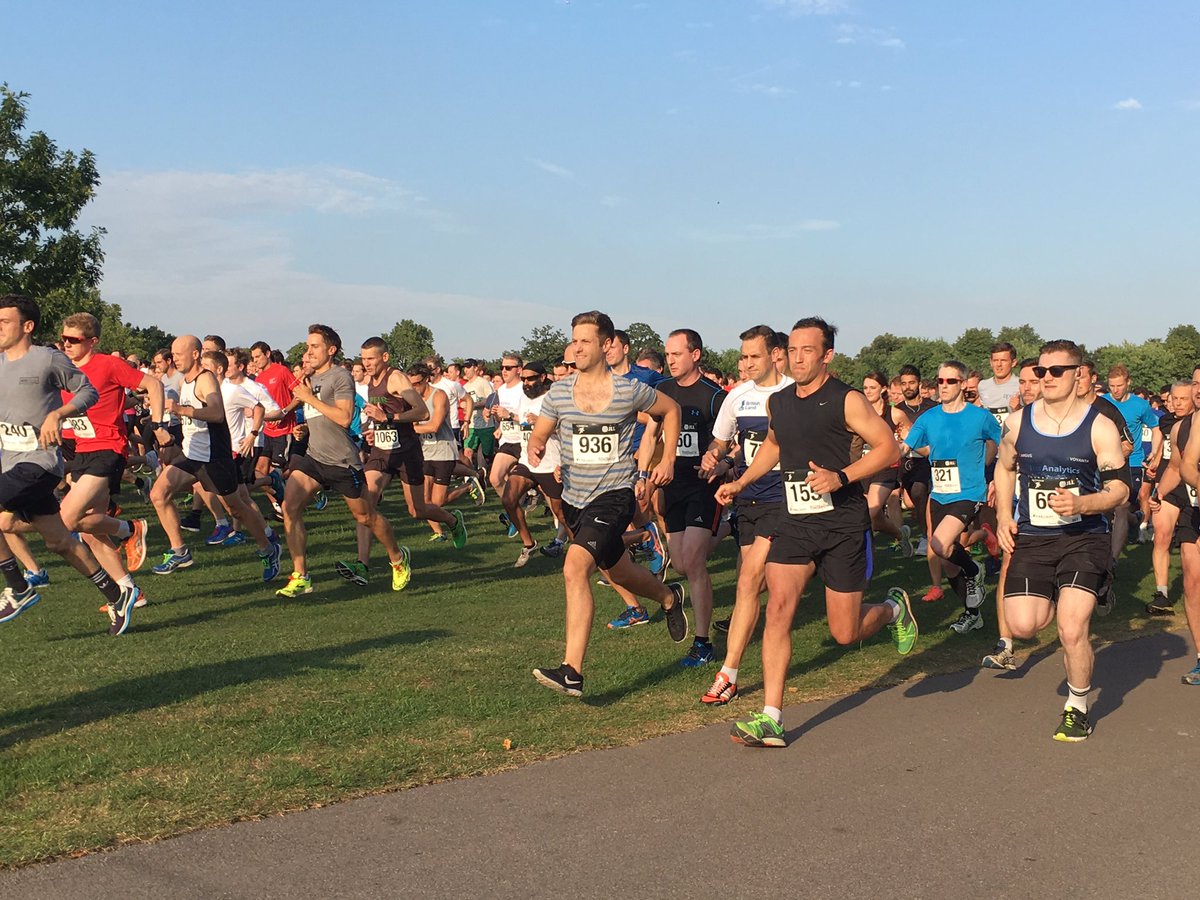 Property5k's tweet photo. And they're off!  Good luck to everyone running the #Property5k https://t.co/fznPxj06Vm