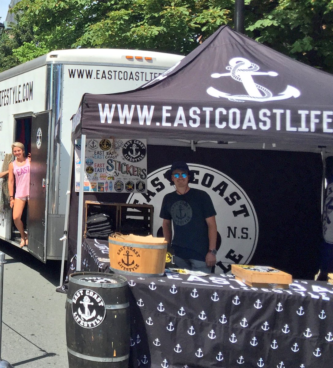 ecltour's tweet photo. POPUP SHOP TODAY 5-7PM ON ARGYLE ST ⚓️⚓️⚓️⚓️ Outside Five Fisherman/Parade Square #downtownhalifax #halifax https://t.co/r4ODRDiBF6