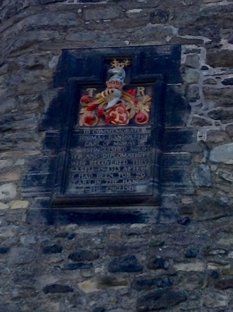 toopressed's tweet photo. @Murray_Clan Memorial to the Earl of Moray at Edinburgh Castle. https://t.co/pnFpwug3Jr