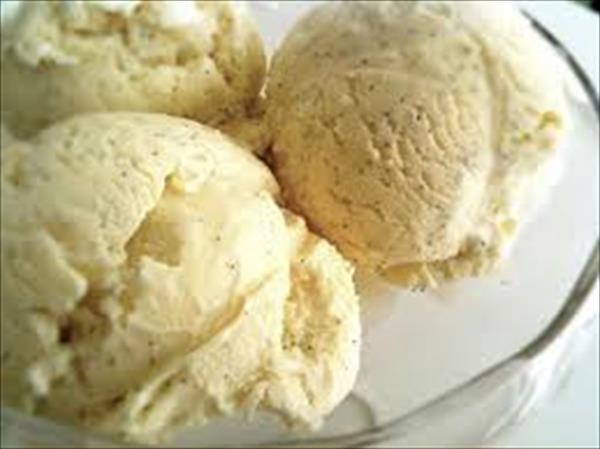 webnotitarde's tweet photo. #BonAppétit Helado de vainilla casero https://t.co/q3pNe8kMYg #RecetasNotitarde https://t.co/u0Tlx9LMr1