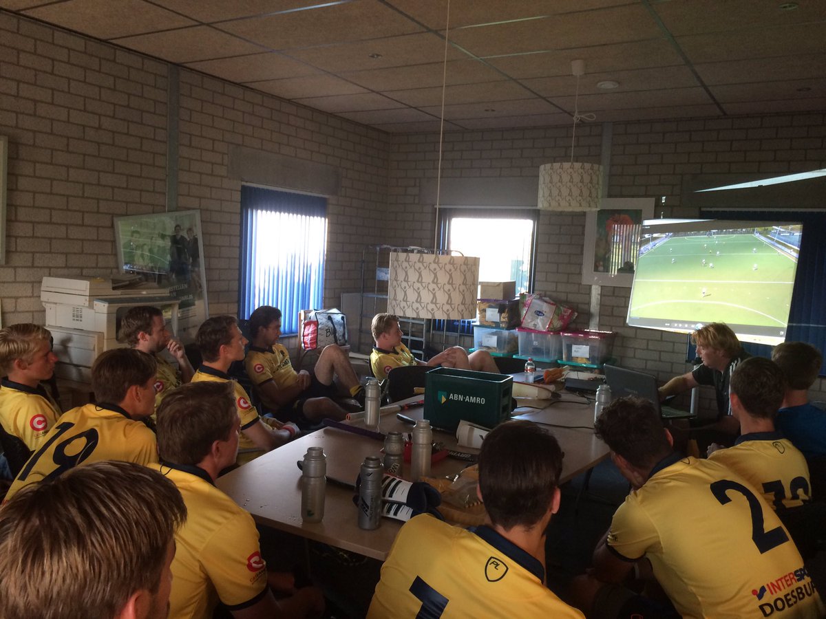 HBR_H1's tweet photo. Gameplan bespreken... Leren en toepassen! Jullie kunnen het  20.30 zelf zien! Tot zo!
Met sportieve groet,
H1 https://t.co/KoG7U5bV9P